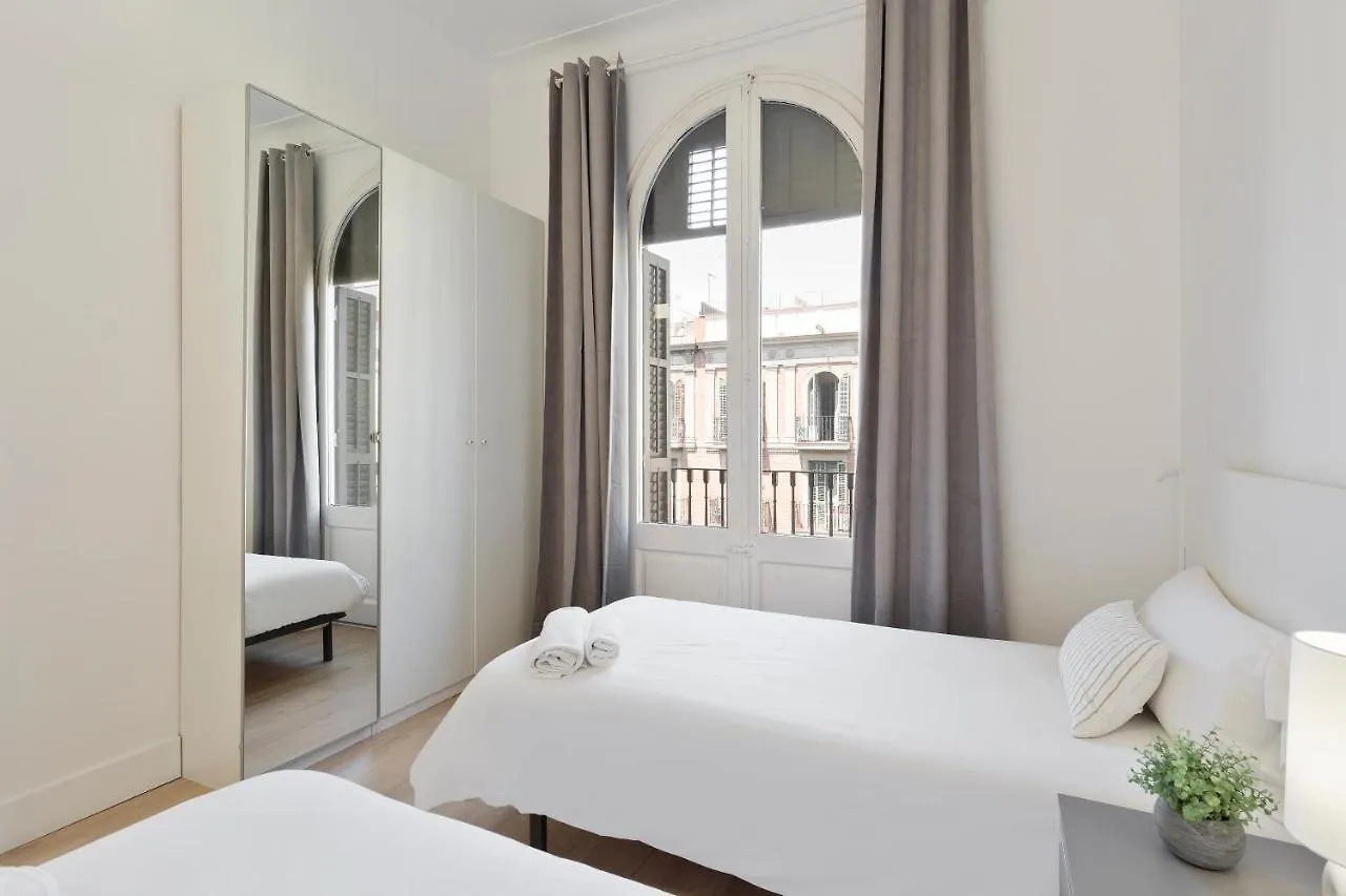 Apartment Suites4Days Gaudi Eixample Barcelona Spain