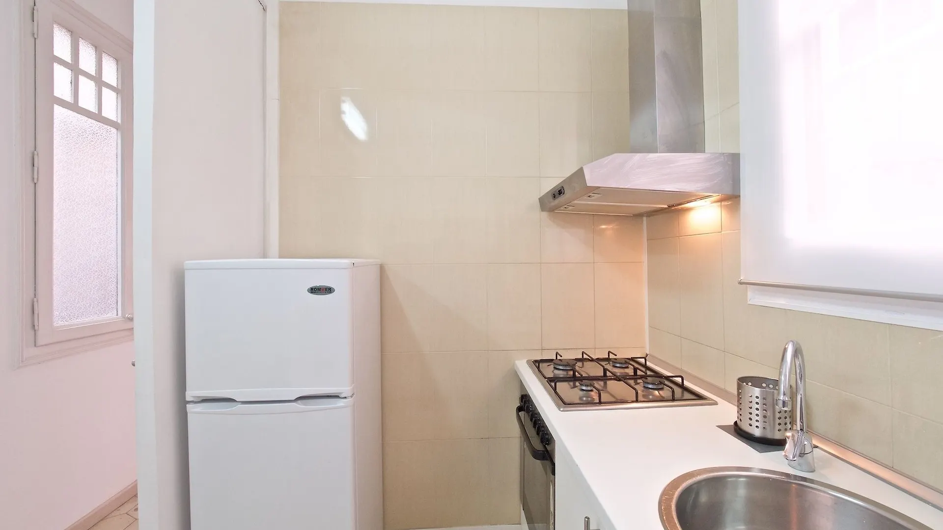 Suites4Days Gaudi Eixample Barcelona Apartment