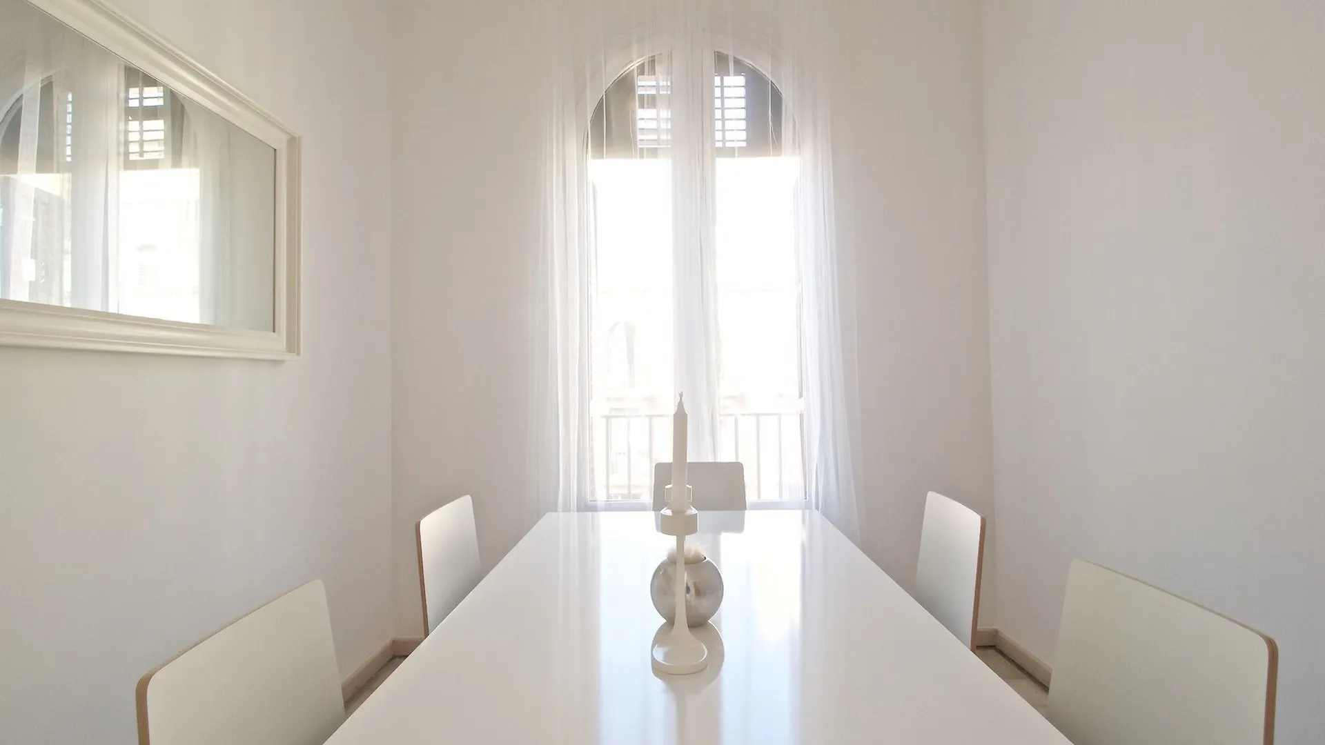 Suites4Days Gaudi Eixample Barcelona 0*,